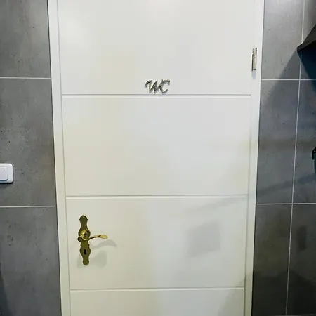 Buri's Seenlandhaus בית נופש הוירסוורדה