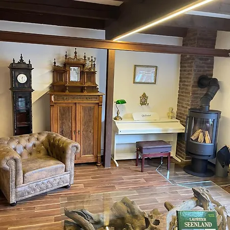 Buri's Seenlandhaus בית נופש